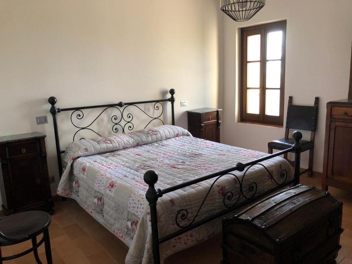 Casolare Marconi Apartment Паникале Екстериор снимка