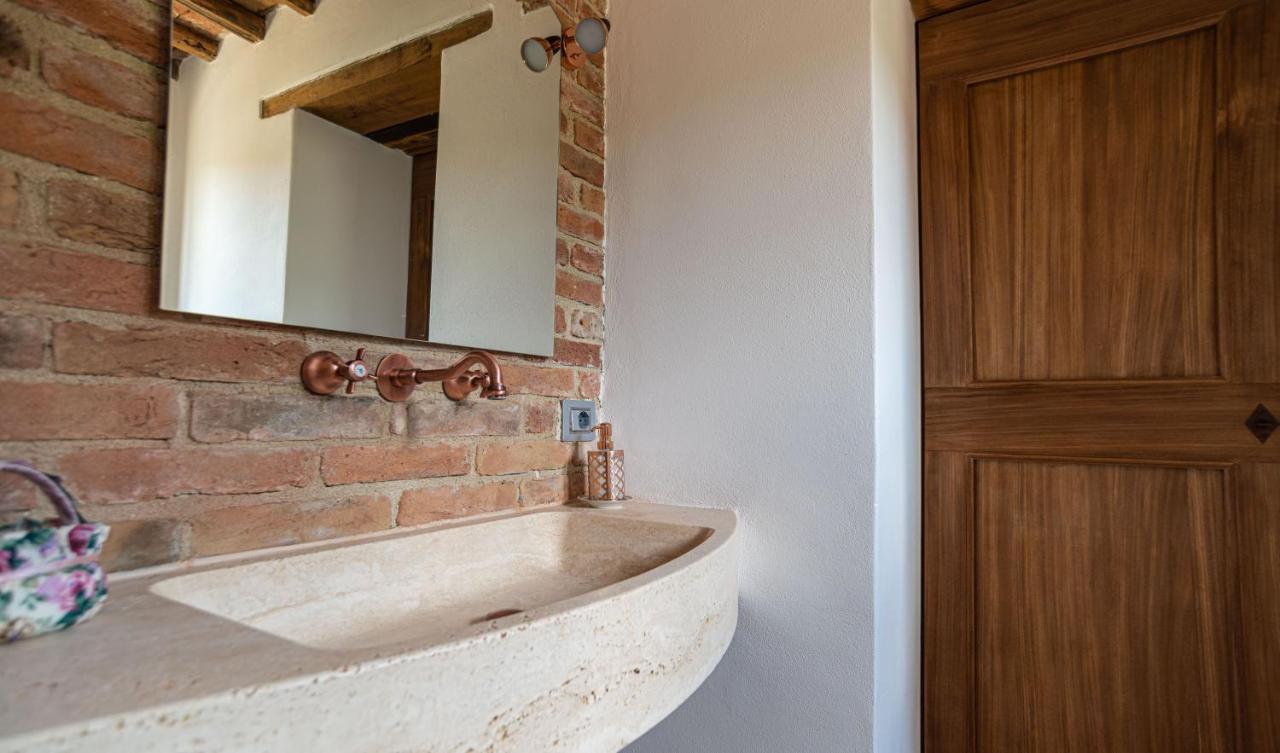 Casolare Marconi Apartment Паникале Екстериор снимка